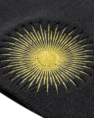 
                  
                    Load image into Gallery viewer, GOLD SUPERNOVA. BLACK SKULL BEANIE
                  
                